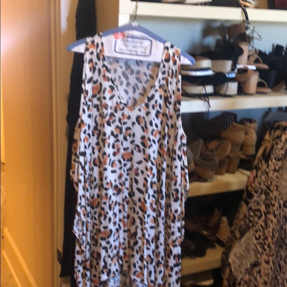 Cold shoulder leopard print tunic